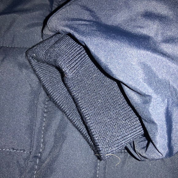 Abercrombie & Fitch navy blue puffer jacket Sz 11/12 faux fur trim hood zip snap - Picture 5 of 8